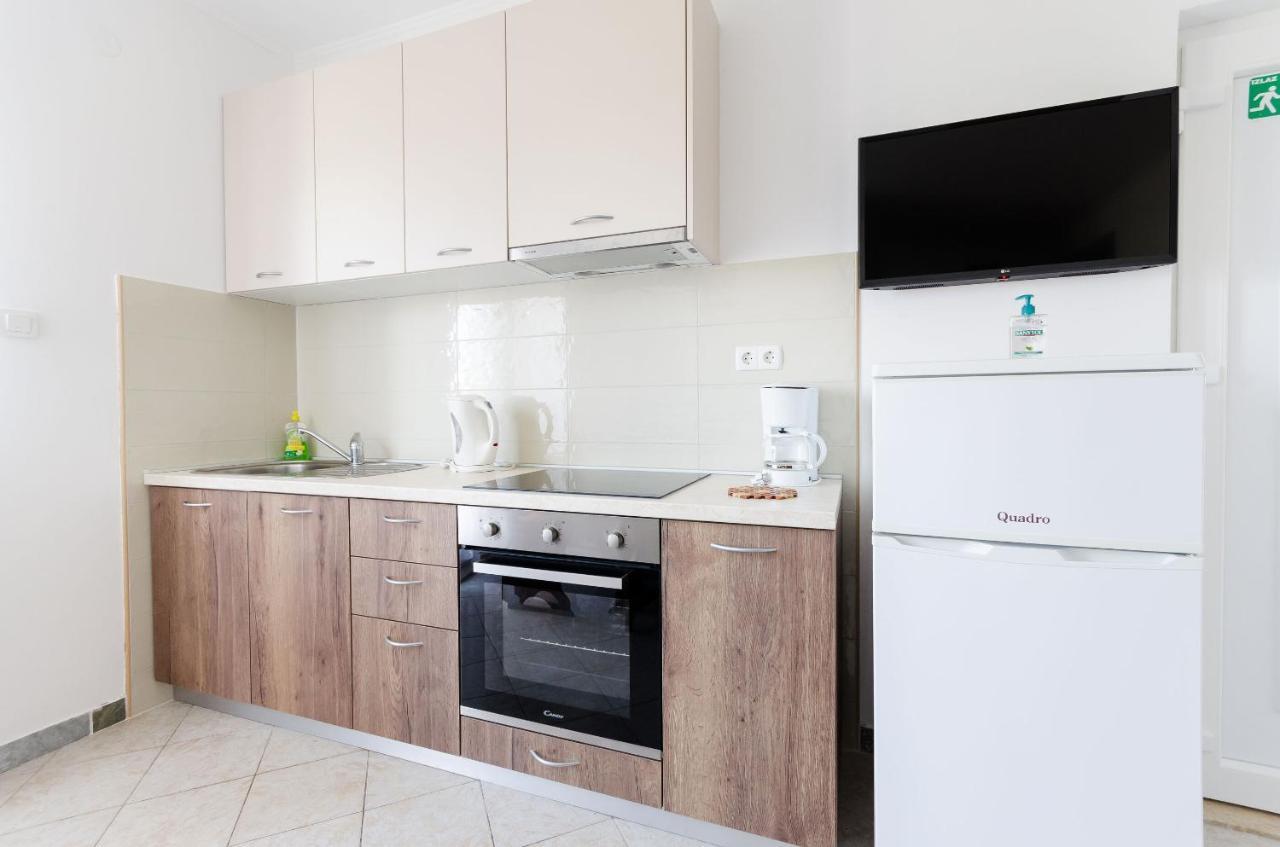 לופאר Apartments Danica מראה חיצוני תמונה