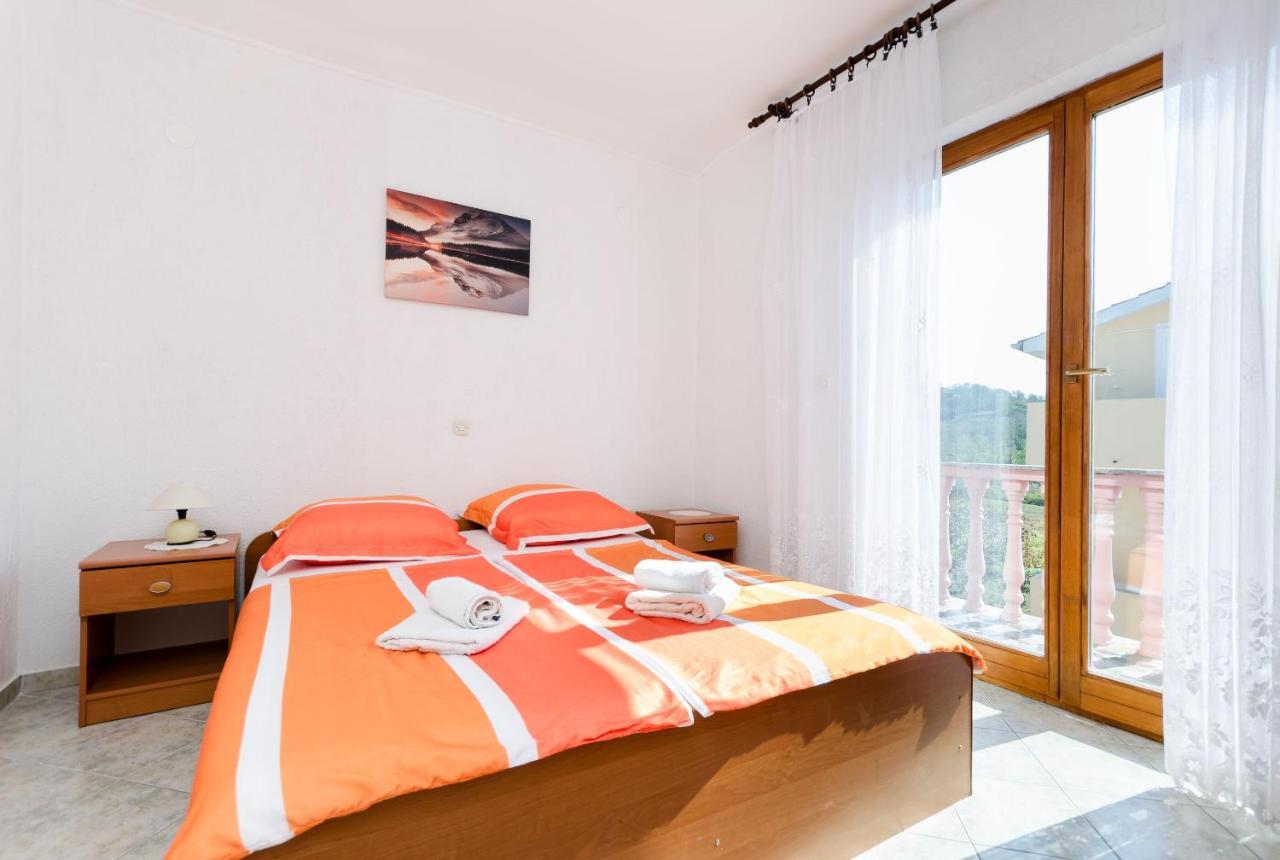 לופאר Apartments Danica מראה חיצוני תמונה
