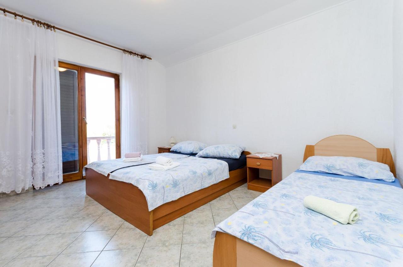 לופאר Apartments Danica מראה חיצוני תמונה