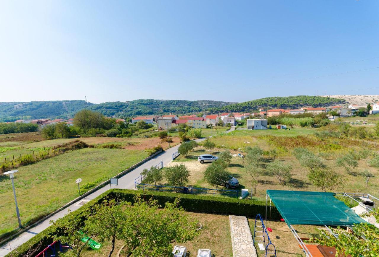 לופאר Apartments Danica מראה חיצוני תמונה