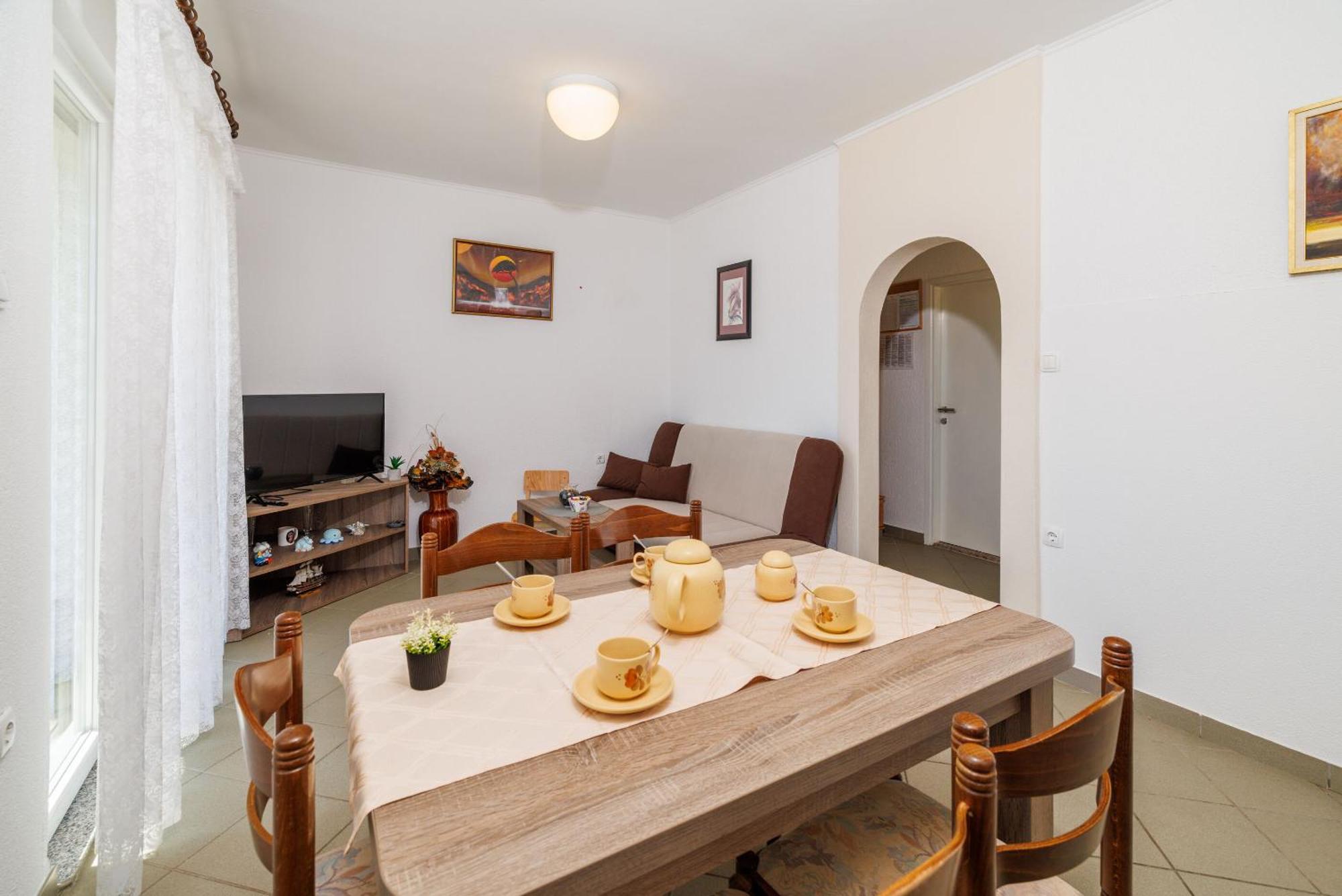 לופאר Apartments Danica מראה חיצוני תמונה
