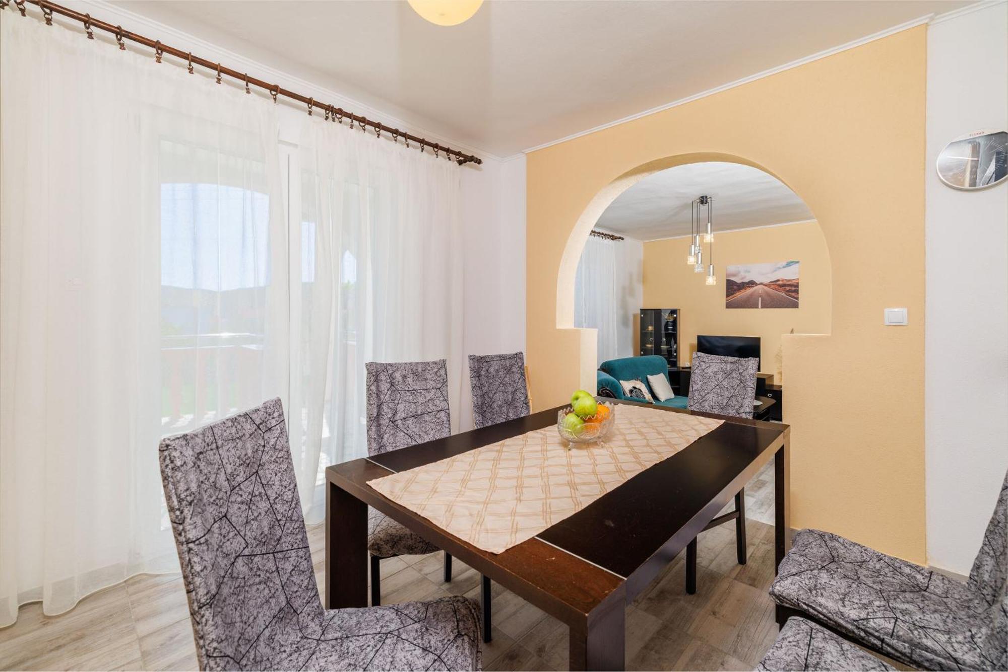 לופאר Apartments Danica מראה חיצוני תמונה