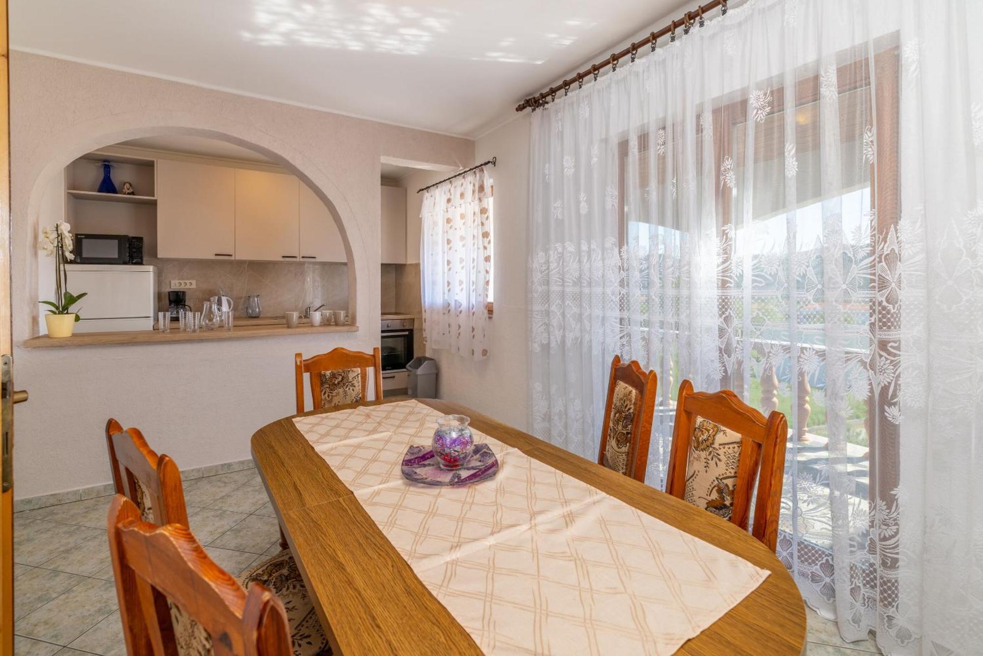 לופאר Apartments Danica מראה חיצוני תמונה