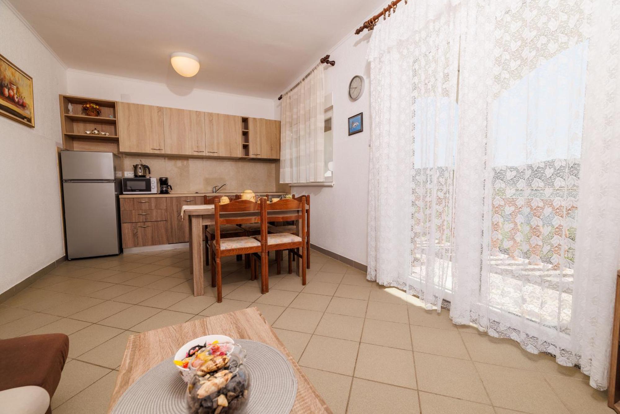לופאר Apartments Danica מראה חיצוני תמונה